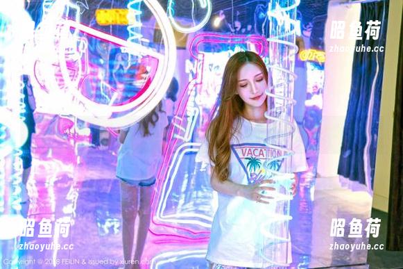 Feilin嗲囡囡 - SiByl李思宁的美脚，图库里的飘逸之灵！