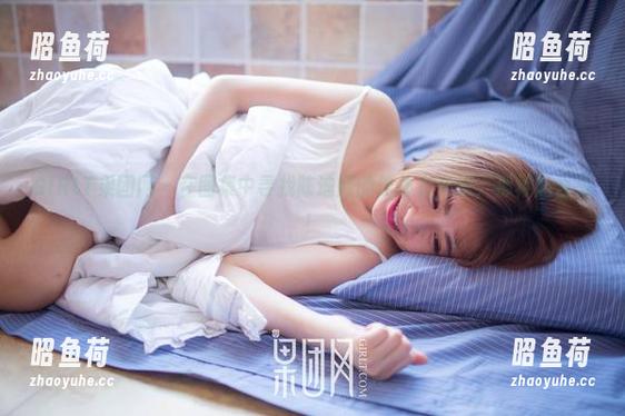 GIRLT果团网 - 在图集中寻找陈迪娅的连体衣奇缘，那种贴合感！