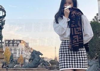 微密圈 - 朋友圈资源打包，July芝岚的美图值得收藏吗？