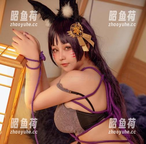 KANEKO_咔喵 又一波KANEKO_咔喵黑色写真更新,这色调让我想起了……一些不得了的东西!