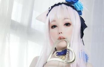 Kitkat Cosplay带着阿尔托莉雅Alter泳装的诱惑——这套图，下载前别太轻易上头。