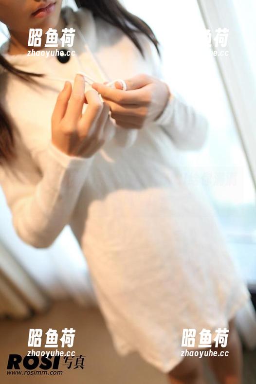 皮衣下的高清深藏不露，ROSI给你满满的“风”！