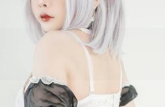 下载Sayo Momo的万圣节写真集，万一有奇怪的南瓜跳出来，你也有备无患！