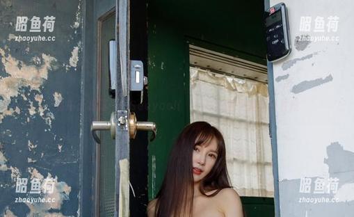 私拍无极限——Seoyool(서율)在白色里的失踪片段