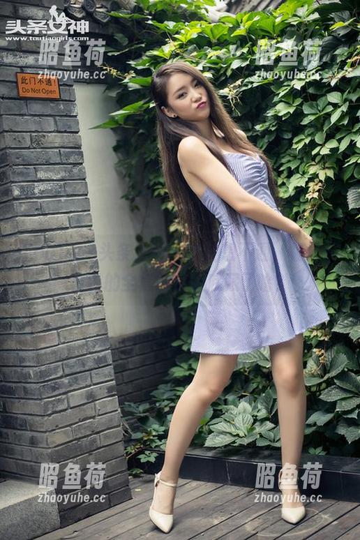 TouTiao头条女神 - 有些想不通，杨曼妮白色的全套图包到底藏了啥？