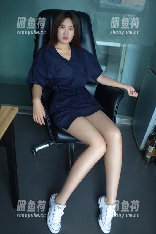 TuiGirl推女郎 - 王依萌：想偷个懒的话，就来这组和服套图下载吧。