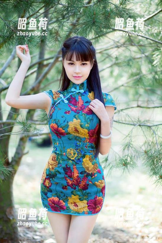 TuiGirl推女郎 - 高清图包走起！王李丹尼带你在户外狂欢，也给你送上防跌功能的攻略！