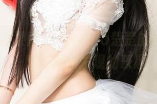 UGirls尤果网 - Angela楚楚的秘密图集：翻页就能发现的乐趣