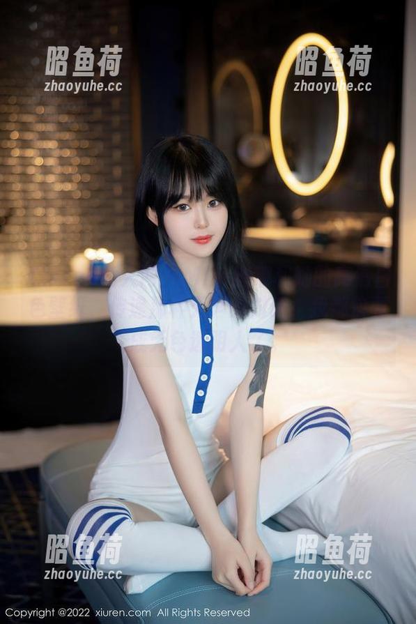Xiuren秀人网 - Mila嘟嘟和她的高清白色壁纸，传递那种无声的对话，我都快要成无色透明人了。