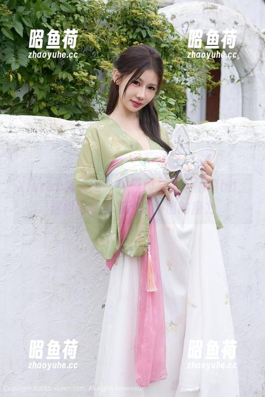 Xiuren秀人网 - 体操服与呆呆的瑞bb，这组写真集有种说不出的魔力