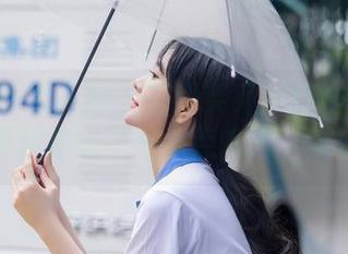 Xiuren秀人网 - 在奶芙乔乔的居家合集里，图片抛出了一点点态度，很轻松。