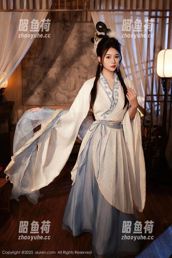 Xiuren秀人网 - 全套写真里，小热巴如夏日微风般清新