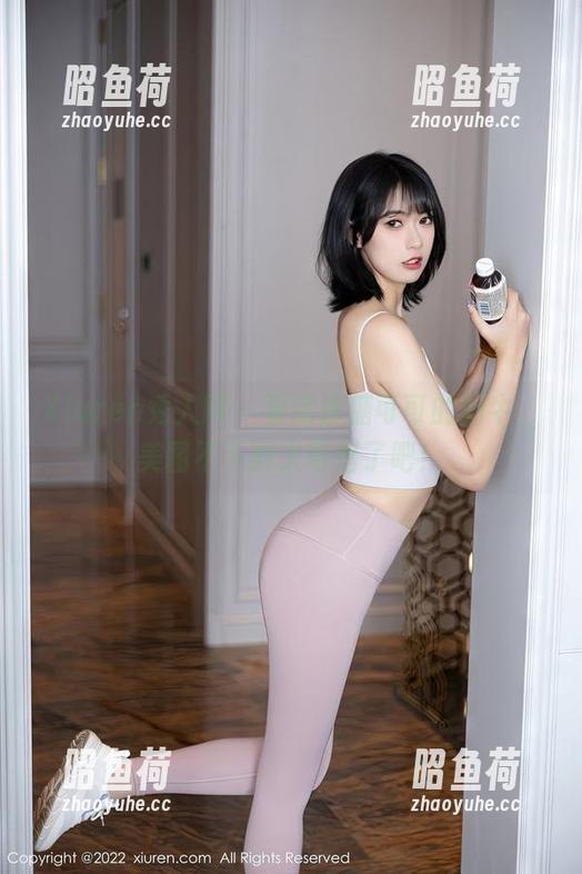 Xiuren秀人网-焦糖可可 Xiuren秀人网 - 看完焦糖可可的奶牛,美图不下载太可惜了吧!