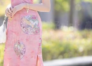 Xiuren秀人网 - 糯美子nini：高清图包里隐隐约约的少女气息，真让人恍惚。