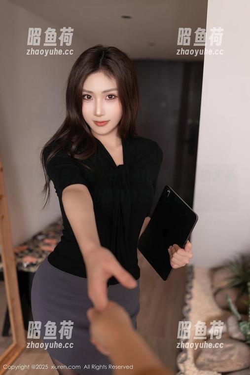 Xiuren秀人网 - 喂，赵惟依coco的水手服套图发出强烈的求关注信号！