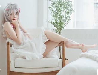 资源一堆，可是Yuna(윤아)的复古游戏美图才是必看！