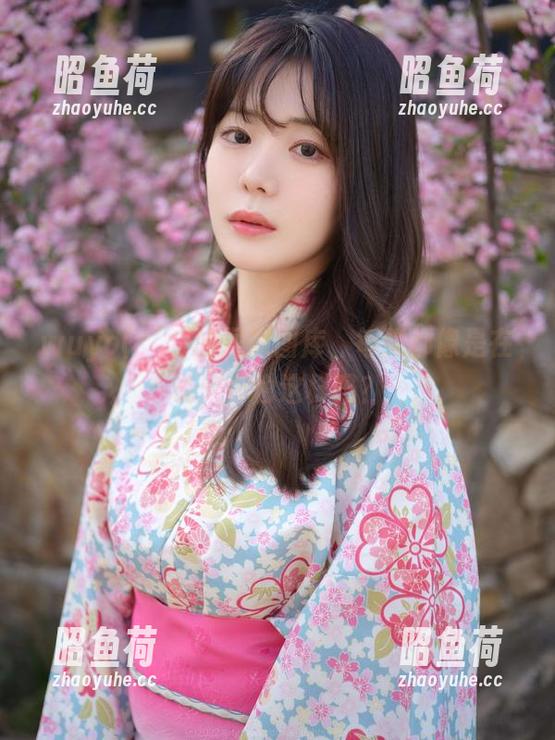 wuyo(우요)的居家图库，每张都像是在说：你也这样吗？