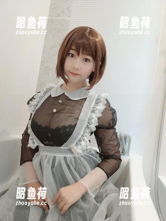 三刀刀miido真会玩，私房红色内衣合集，你相信她能穿出你的想法吗？