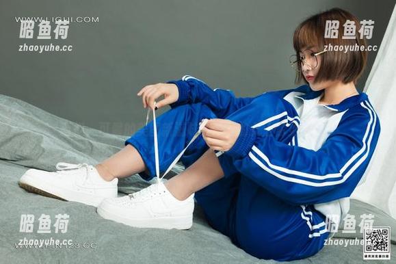 丽柜 - 可馨的美图新滋味：今天的女王你见过吗？