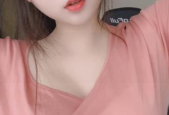 照片集中营：依依超级懒与棉袜的温柔对话。