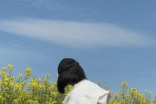 微密圈 - 当俏妞qiaoniuTT遇上海边，一场高清写真大冒险！