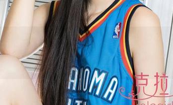 克拉女神 - 妮子：女王在线，总有一种发布影响力的气场！