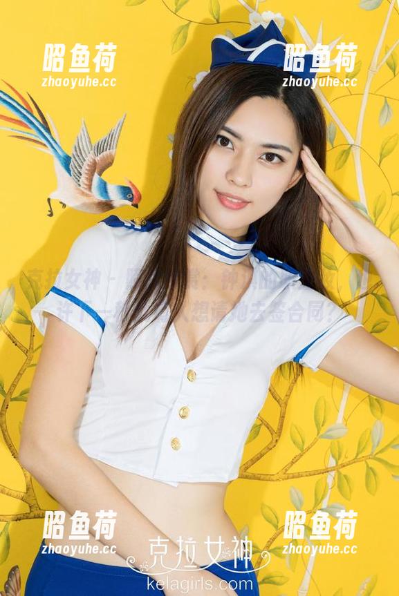 克拉女神 - 照片欣赏：钟淇的职业妆，也许下一秒就有人想请她去签合同？