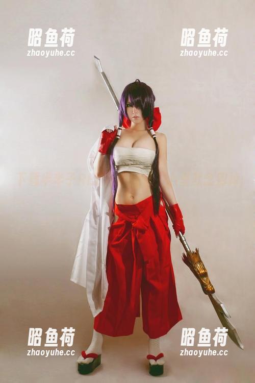 下载半半子RED赤红图包，心里默念别掉链子…