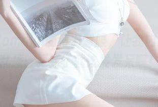 南桃Momoko的诗羽制服，让我内心小鹿乱撞，更新了就该发发呆啊！