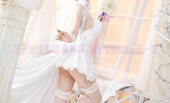 叉子宝宝的温泉写真，热气旁的随意一瞥