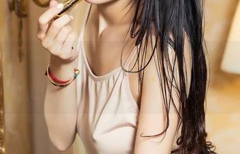 头条女神 - 王佳凝的美足作品，分享的同时也让我的审美深受震撼。