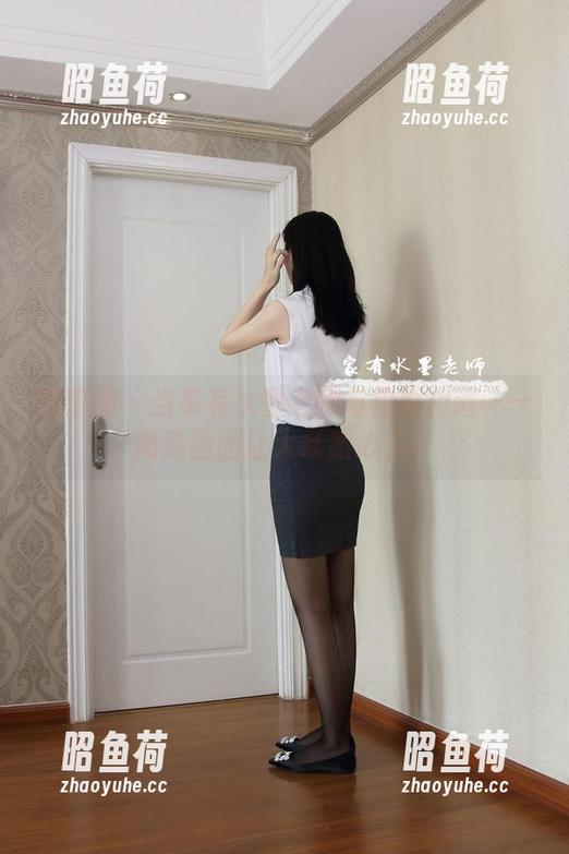 家有水墨老师 微密圈 - 当家有水墨老师与校服相遇——高清画面让人跃然心头。