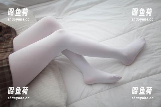 少女秩序 - 还在在线找小葵的礼服图集，真是半天找不到方向。