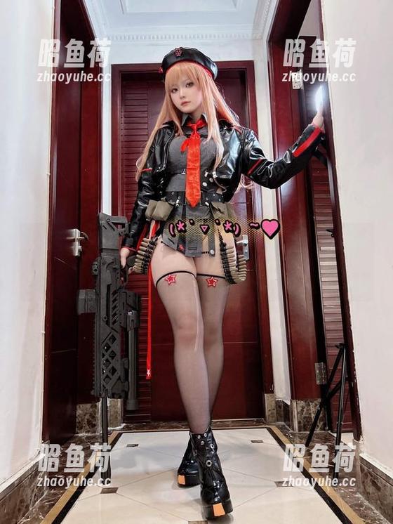 精选合集：屿鱼yukako带你重新定义职业装，都是些啥啊！
