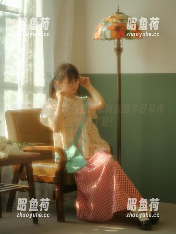 一想到免费就能看到幼水铃衣的牛仔裤作品，太棒了吧！