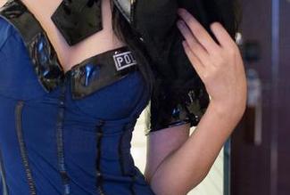推女郎 - 李丽莎的白衬衫图集，是你没见过的“素颜之美”。下载完，我敢打赌你会翻无数个白眼。