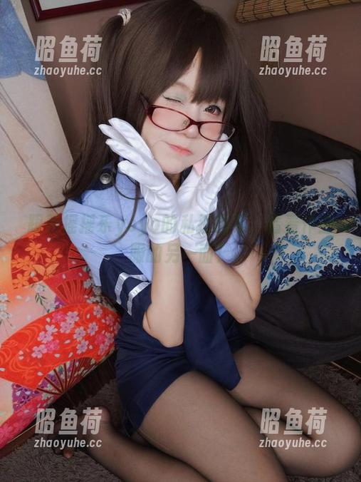 跟着摇摇乐yoyo的私拍图集，看看作业服的另一面！