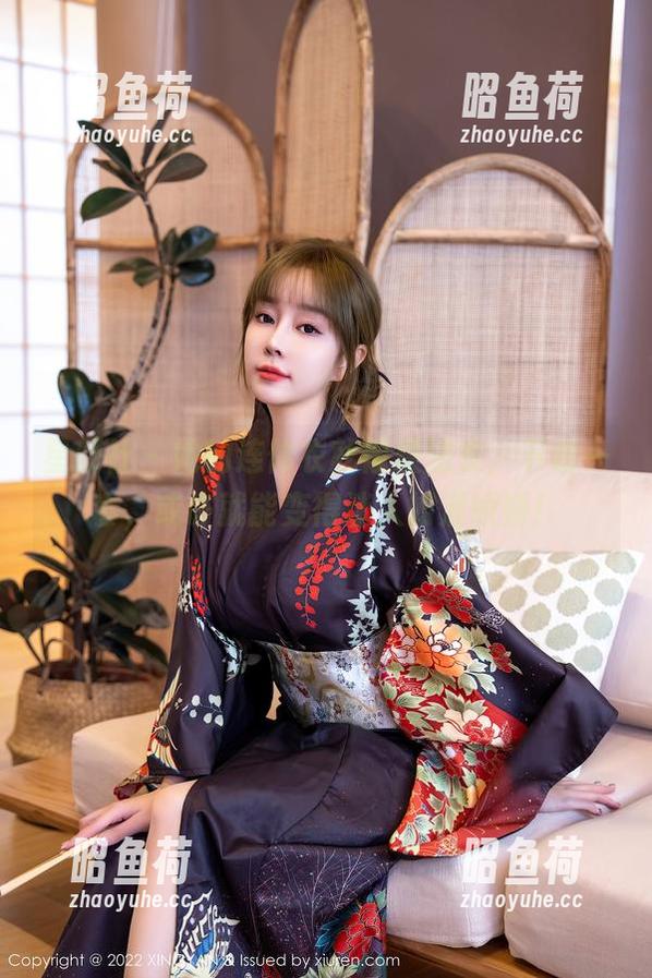 星颜社 - 她的连体衣就像魔法衣，下载一套，或许就能变得迷人如潘娇娇！