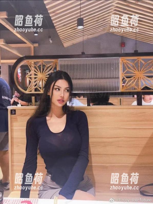 微密圈 - 懒得思考，李嘉欣97的红色伊人全套美照一键下载，快乐如此简单！