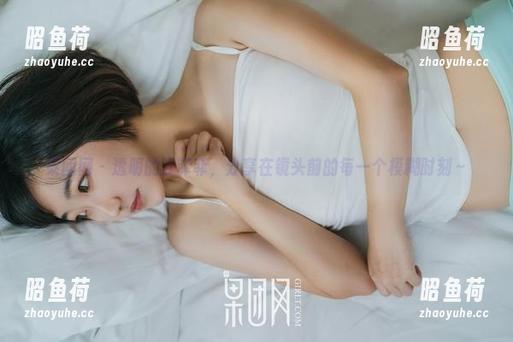果团网 - 透明的云菲菲，分享在镜头前的每一个模糊时刻～