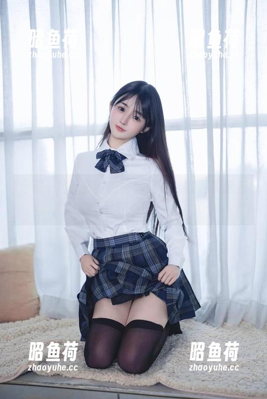 分享桜井宁宁的校服图包，其实更多是在默默点赞？