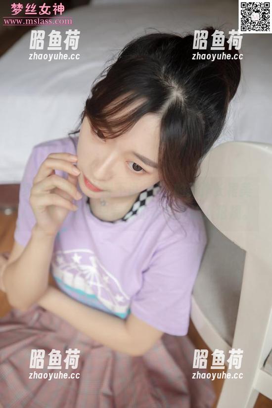 梦丝女神-玥玥 梦丝女神 - 不得不说,玥玥的新作长裙美人坯子,原图里完美的姿态真让人犯规。