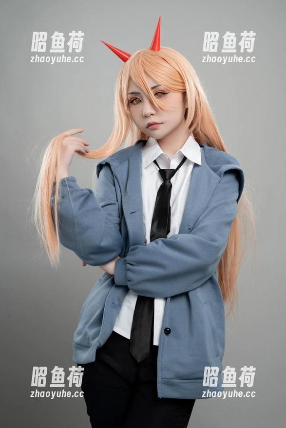 一张令人惊叹的壁纸，爆机少女喵小吉和她的网袜太让人心动了吧？