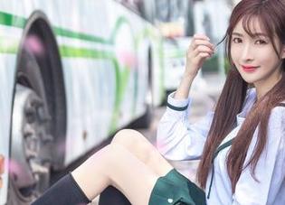 每个细节都想说话，王羽杉制服里的微妙暗示