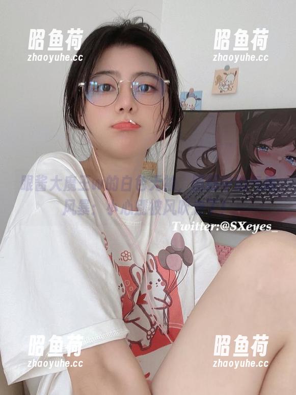 眼酱大魔王w的白色无袖，图册中的气质风暴：小心别被风吹走了！