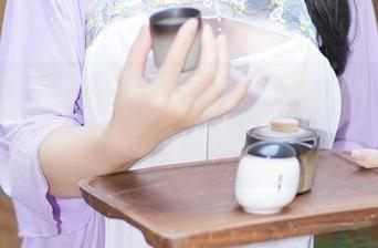 秀人网 - 娜露的短裙作品，真是个没见过的“定制误区”。