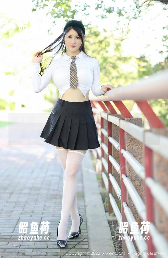 秀人网 - 为了这组女王管家风格的高清图集，王俪丁小宝贝的秘书要忙坏了！