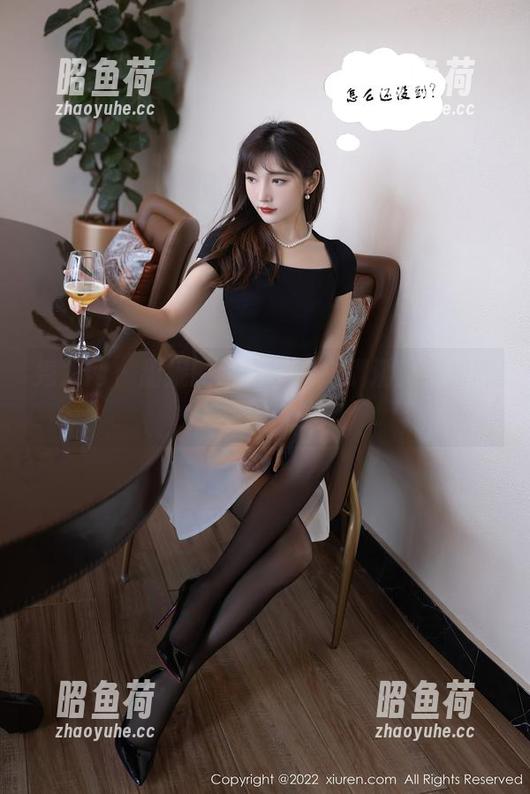 秀人网 - 甜妮的妹妹图册：满满的欢乐和奇葩瞬间！