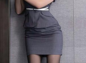 秀人网 - 徒手摘草莓mm，原图背后的女仆大冒险！