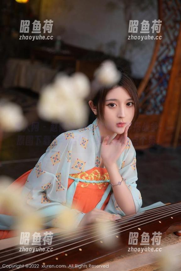 秀人网 - 赵惟依coco的制服穿搭战争：原图下载不看后悔，速来给我点个赞！